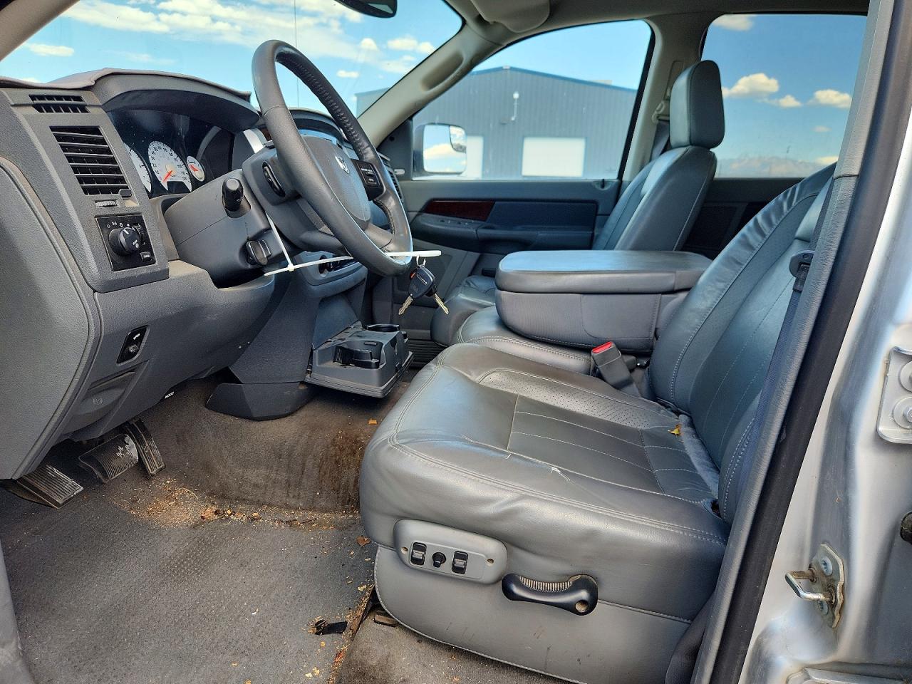 2008 Dodge Ram 2500 St Silver vin: 3D7KS28D78G207388