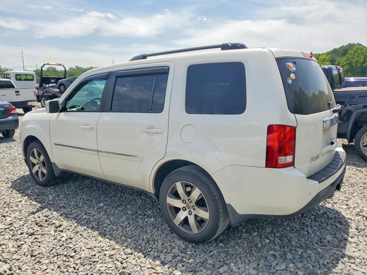 2012 Honda Pilot Touring White vin: 5FNYF4H95CB018155