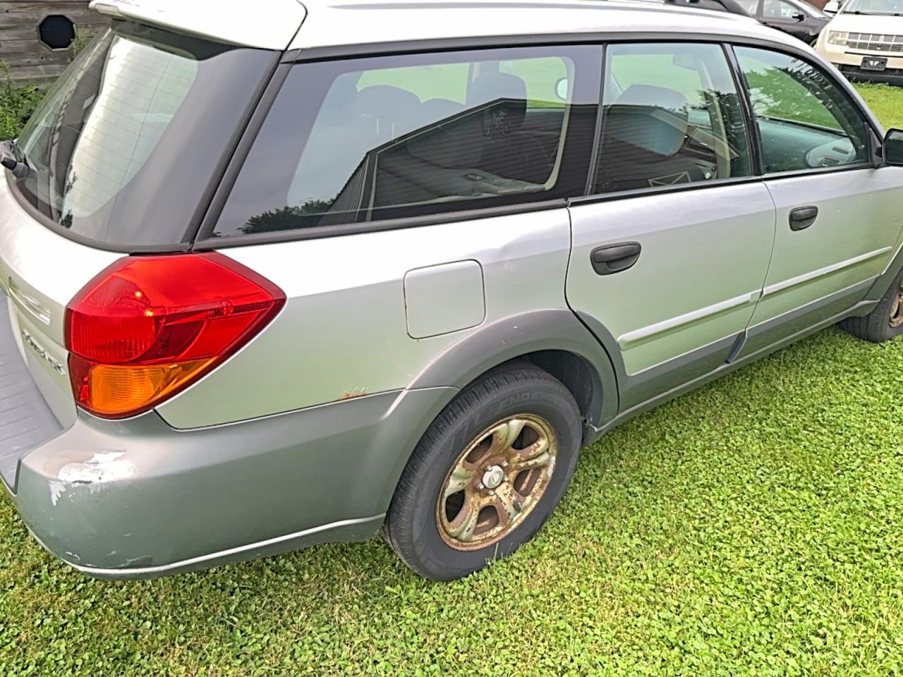 2007 Subaru Outback Outback 2.5i Silver vin: 4S4BP61C377325190