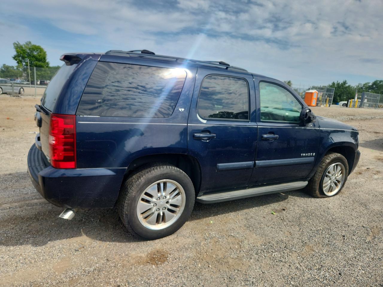 2008 Chevrolet Tahoe K1500 Blue vin: 1GNFK13028J220968
