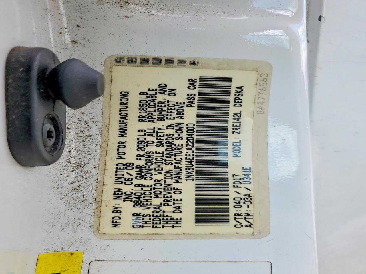 2010 Toyota Corolla S Белый vin: 1NXBU4EE1AZ204000