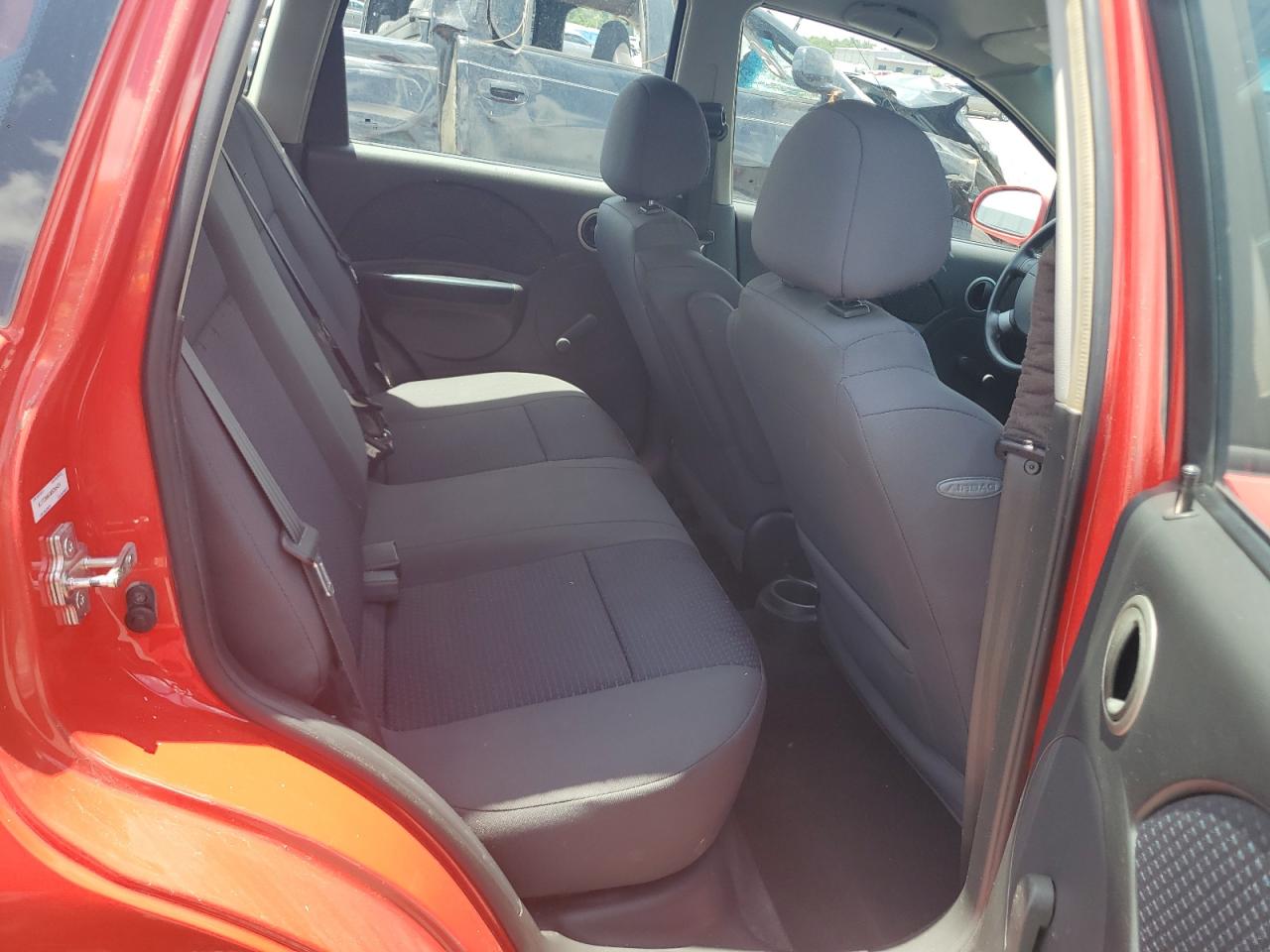2008 Chevrolet Aveo Base Red vin: KL1TD666X8B255424