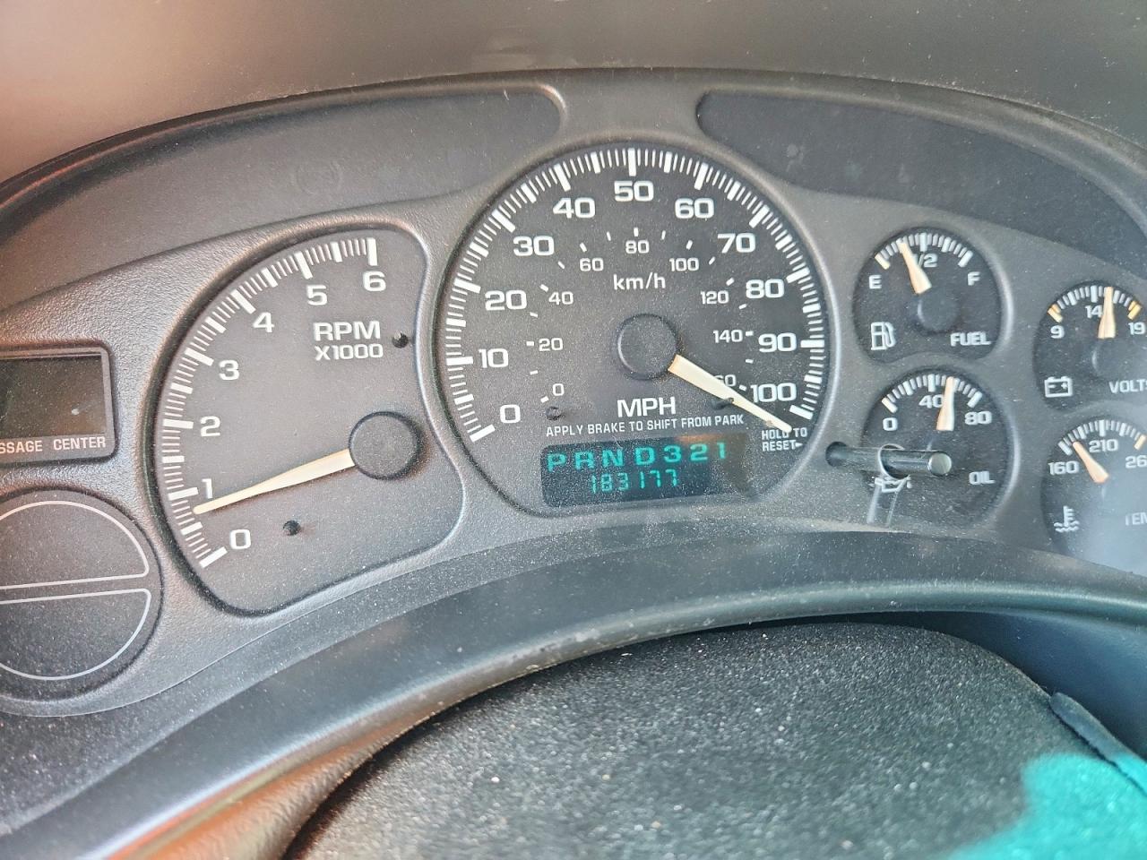2002 Chevrolet Tahoe C1500 Green vin: 1GNEC13V82R222219