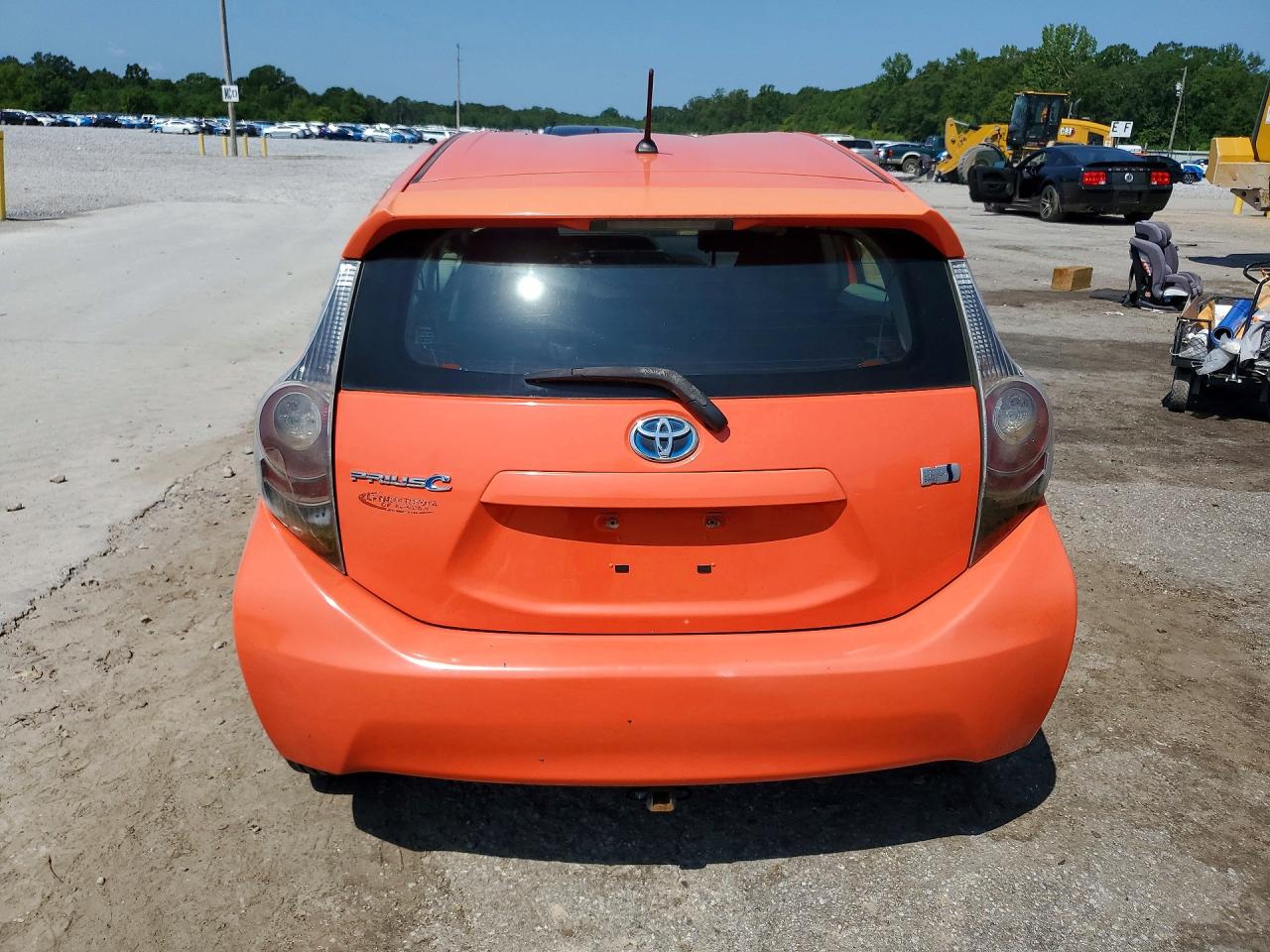 2013 Toyota Prius C Two Orange vin: JTDKDTB39D1040261