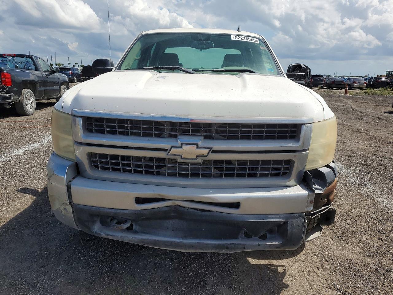 2007 Chevrolet Silverado K2500 Heavy Duty Белый vin: 1GCHK23K57F530901