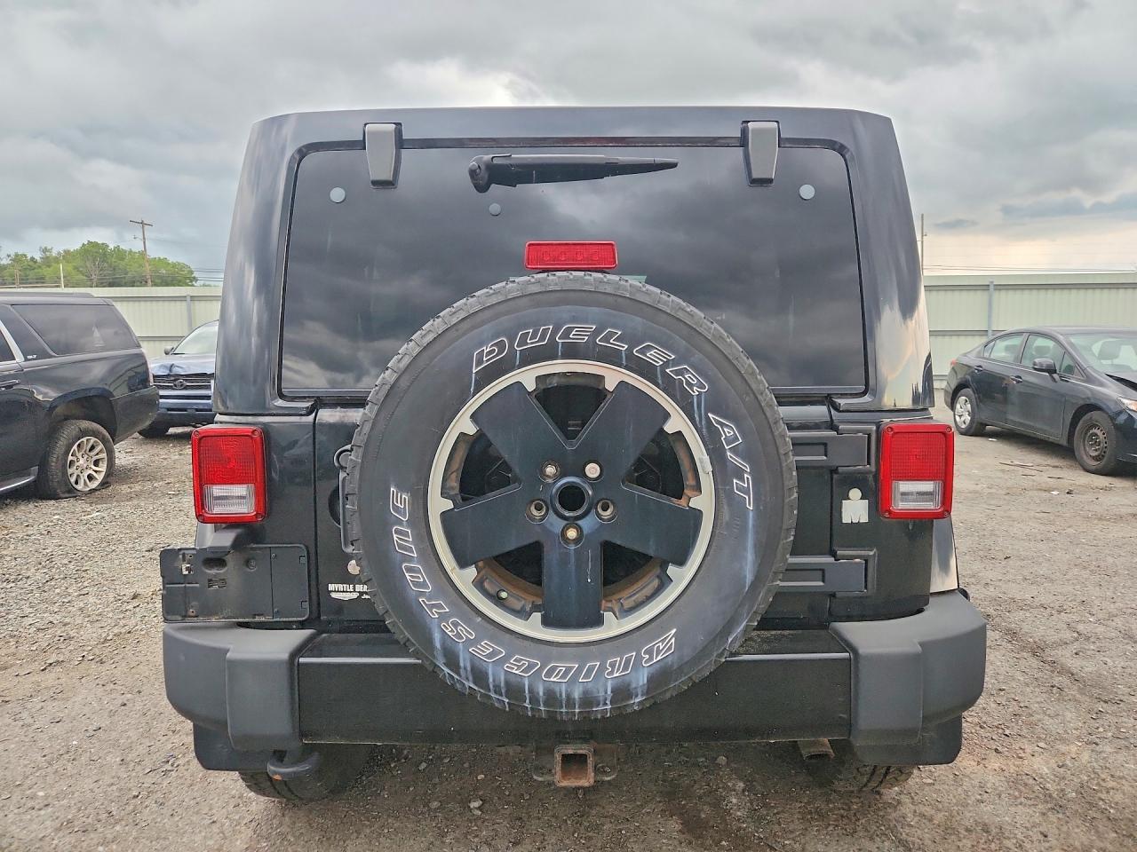 2012 Jeep Wrangler Unlimited Sahara Черный vin: 1C4BJWEG2CL254794