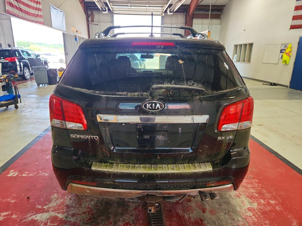2011 Kia Sorento Sx Black vin: 5XYKWDA23BG160675
