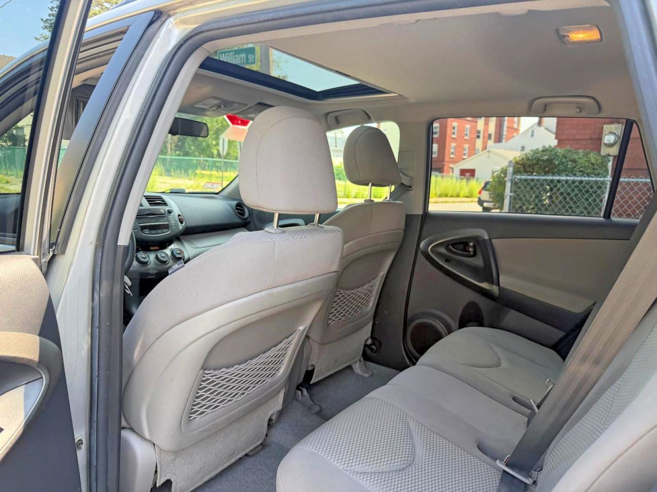 2011 Toyota Rav4 Base Gray vin: 2T3BK4DV8BW039854