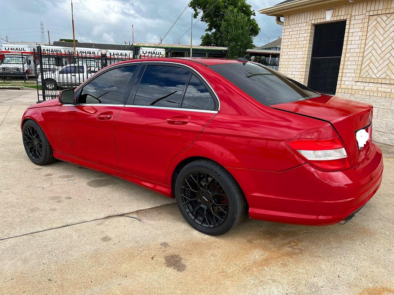 2008 Mercedes-benz C 300 Red vin: WDDGF54XX8R031853