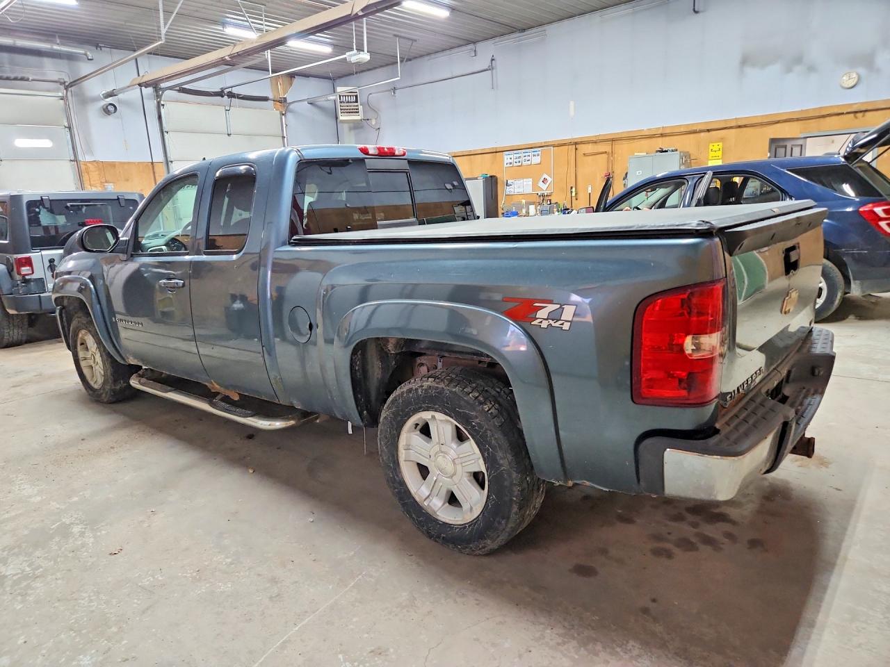 2007 Chevrolet Silverado K1500 Blue vin: 2GCEK19J371722157