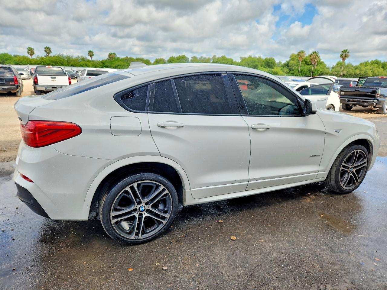 2015 Bmw X4 Xdrive28i Белый vin: 5UXXW3C5XF0M87012