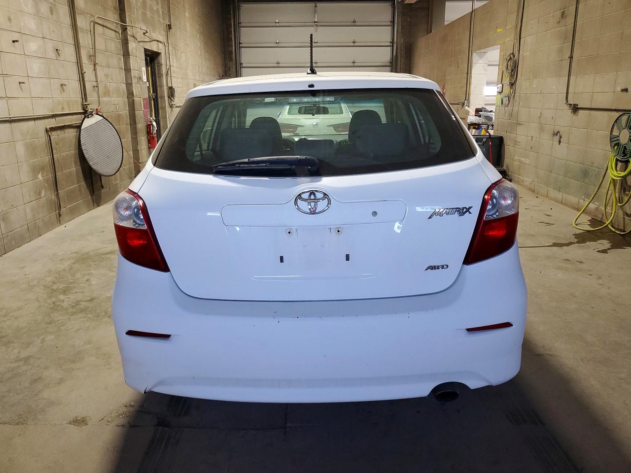 2013 Toyota Corolla Matrix S White vin: 2T1LE4EEXDC023338