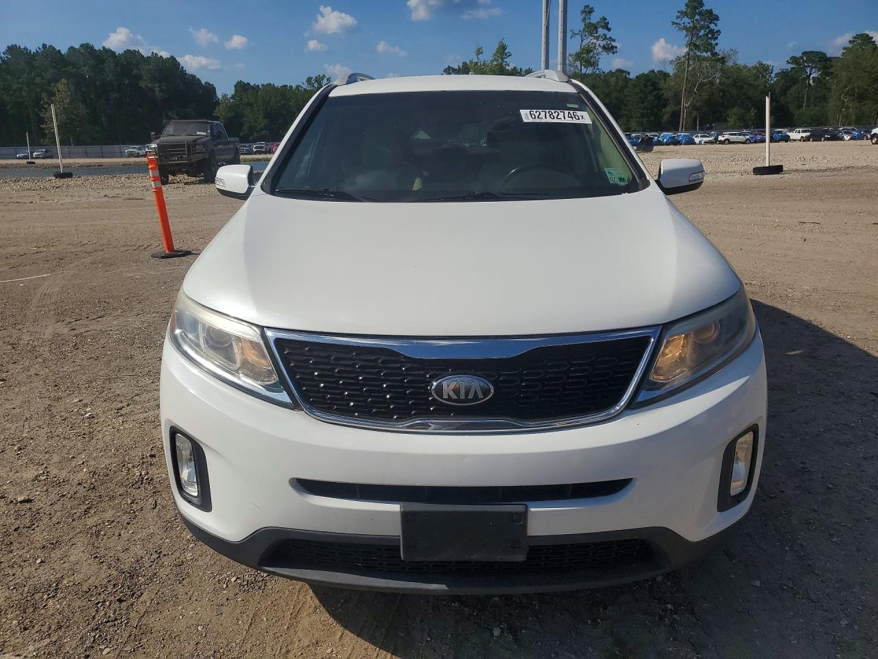 2014 Kia Sorento Lx White vin: 5XYKT4A6XEG491222