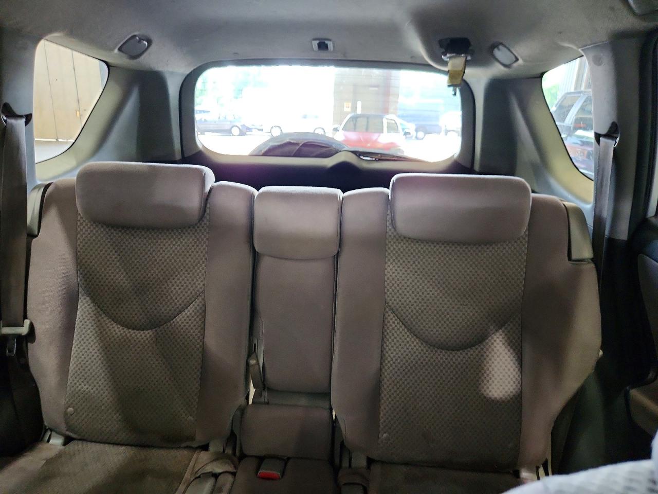 2008 Toyota Rav4 Base Серебряный vin: JTMZD33V085116494
