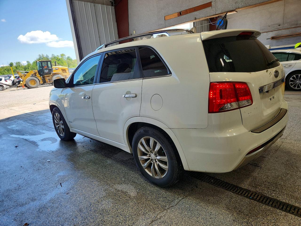 2013 Kia Sorento Sx White vin: 5XYKWDA22DG381641