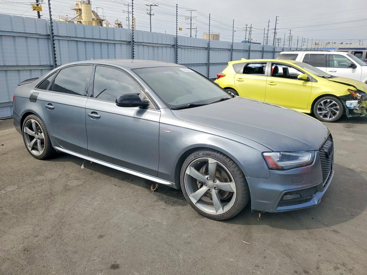 2015 Audi A4 Premium Plus Gray vin: WAUFFAFL8FA076727