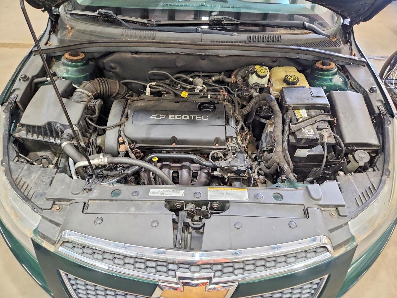 2014 Chevrolet Cruze Ls Green vin: 1G1PA5SG1E7411546