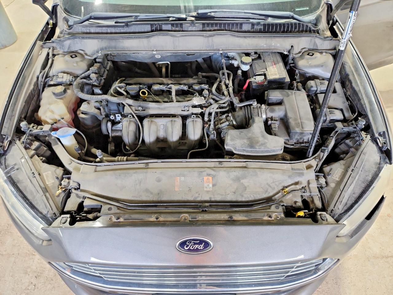 2013 Ford Fusion 4d Gray vin: 3FA6P0G76DR125718