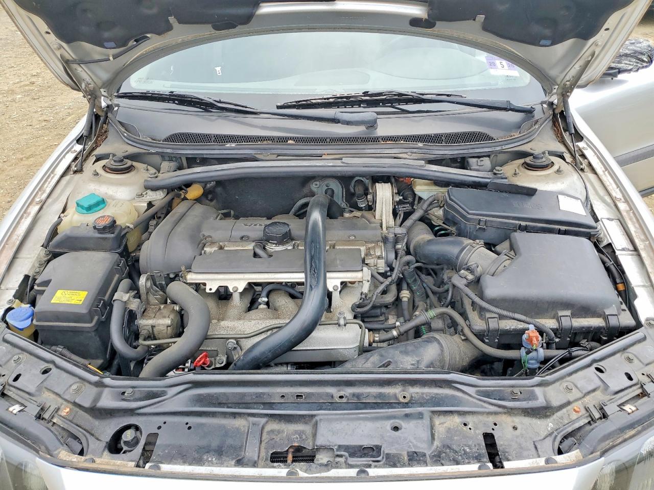 2004 Volvo S60 2.5t Silver vin: YV1RS59VX42339169