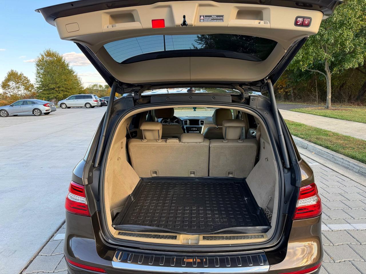 2012 Mercedes-benz Ml 350 4matic Brown vin: 4JGDA5HB2CA026708