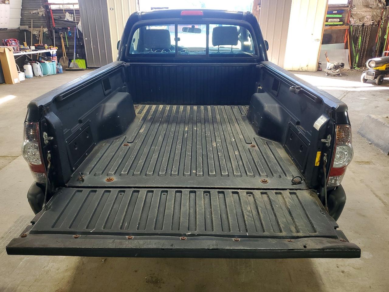 2009 Toyota Tacoma Base Черный vin: 5TENX22NX9Z637299
