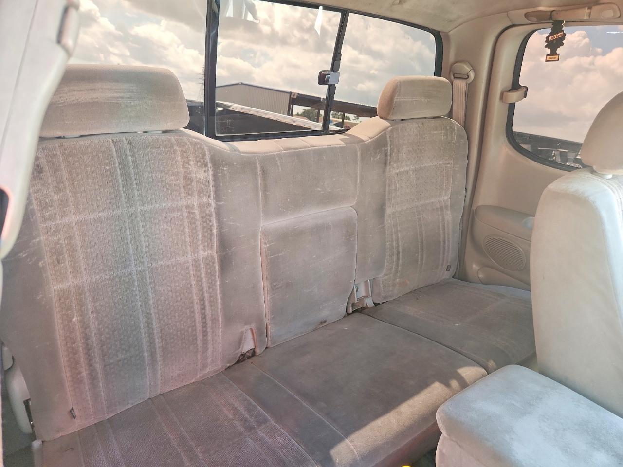 2004 Toyota Tundra Access Cab Sr5 Silver vin: 5TBRT34124S448979