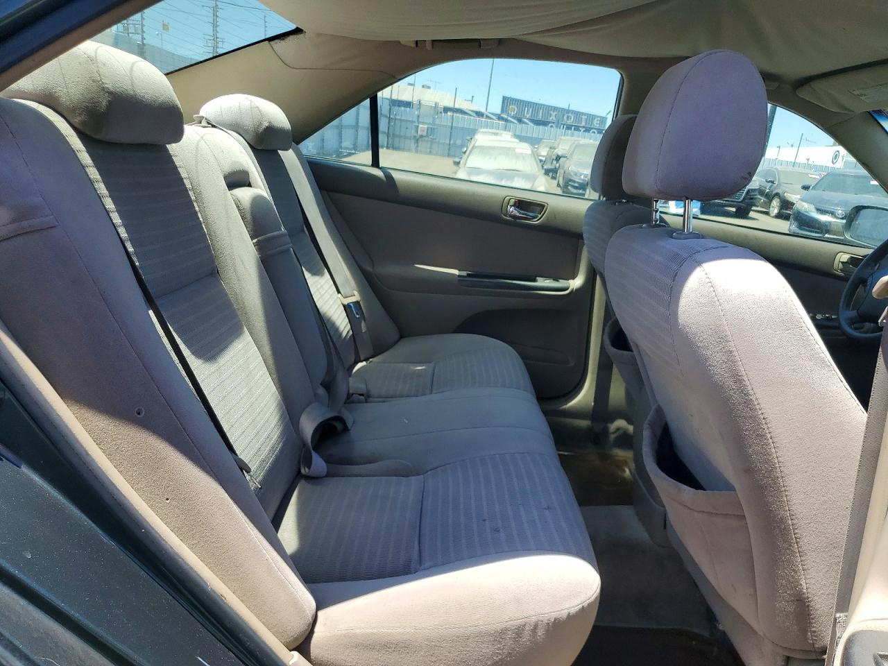 2005 Toyota Camry Le Green vin: 4T1BE32K35U386127