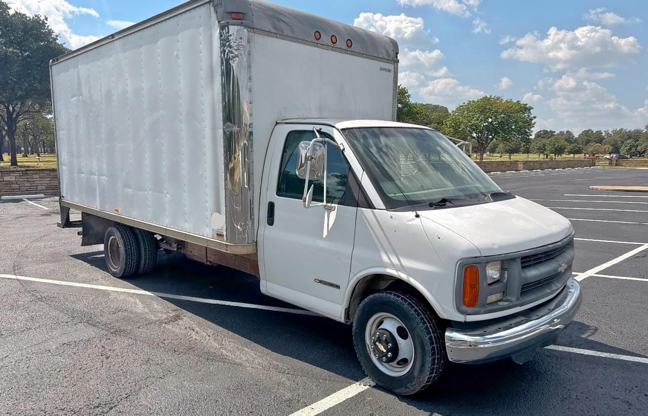 1997 Chevrolet Express G3500 White vin: 1GBJG31R8V1008819