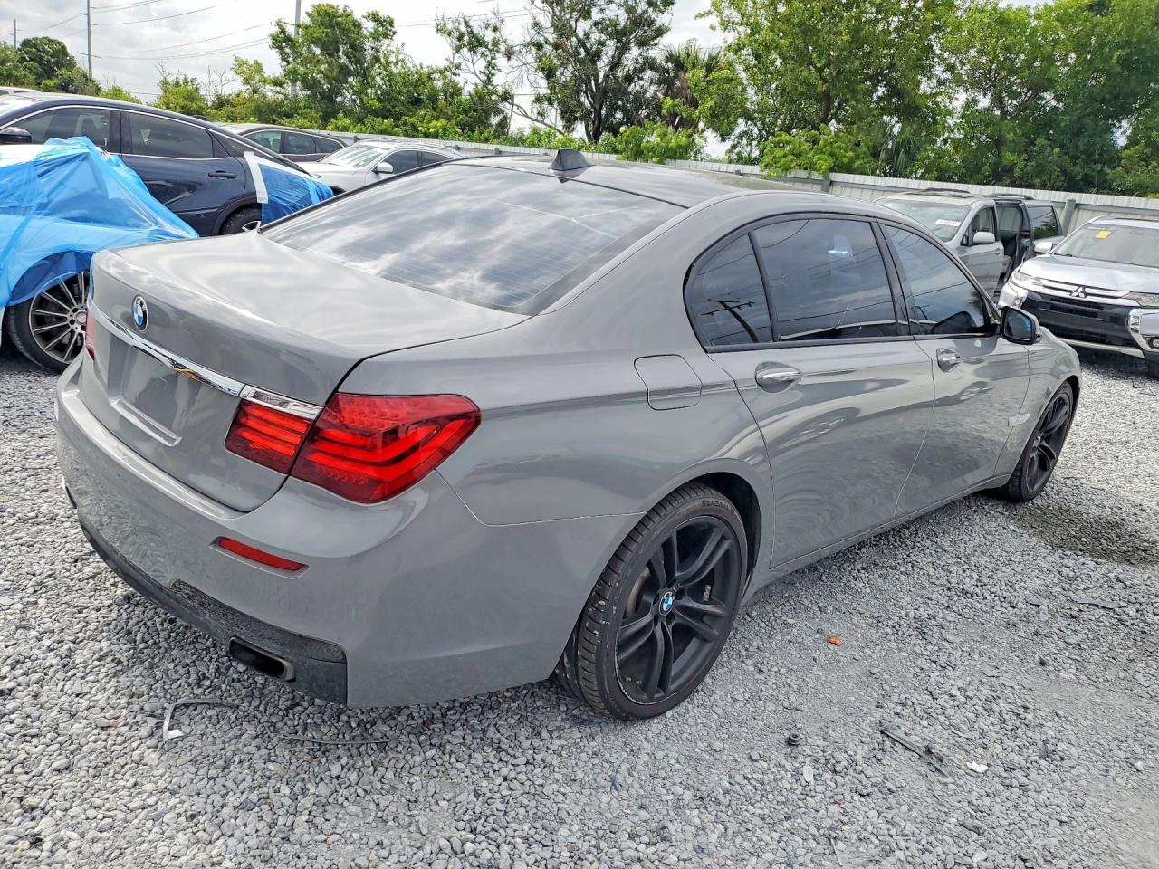 2015 Bmw 740 Li Gray vin: WBAYE4C57FD139009