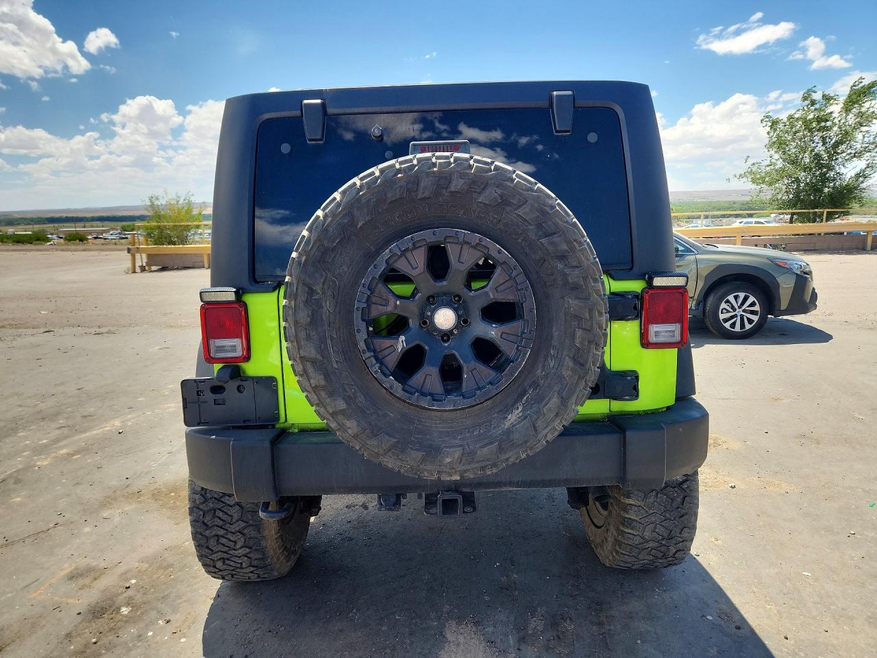 2012 Jeep Wrangler Unlimited Rubicon Green vin: 1C4BJWFG3CL248677