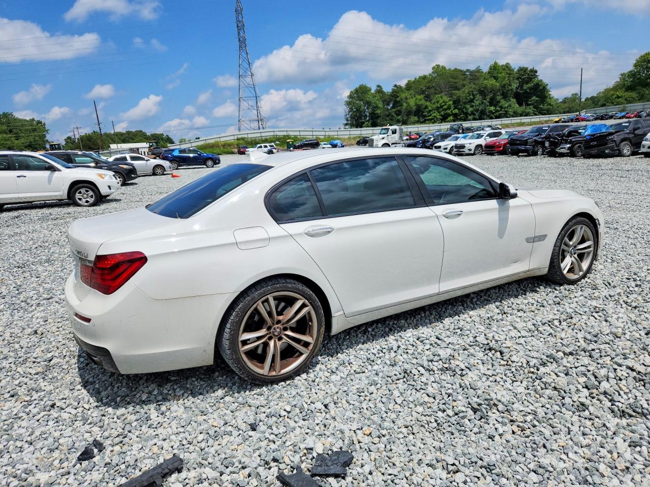 2014 Bmw 750 Li White vin: WBAYE8C55ED780374