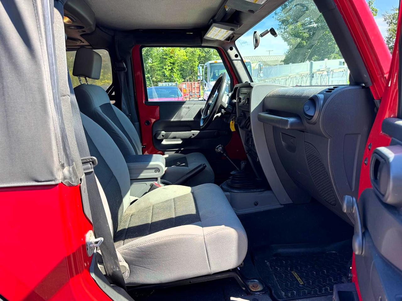 2008 Jeep Wrangler X Red vin: 1J4FA24168L555691