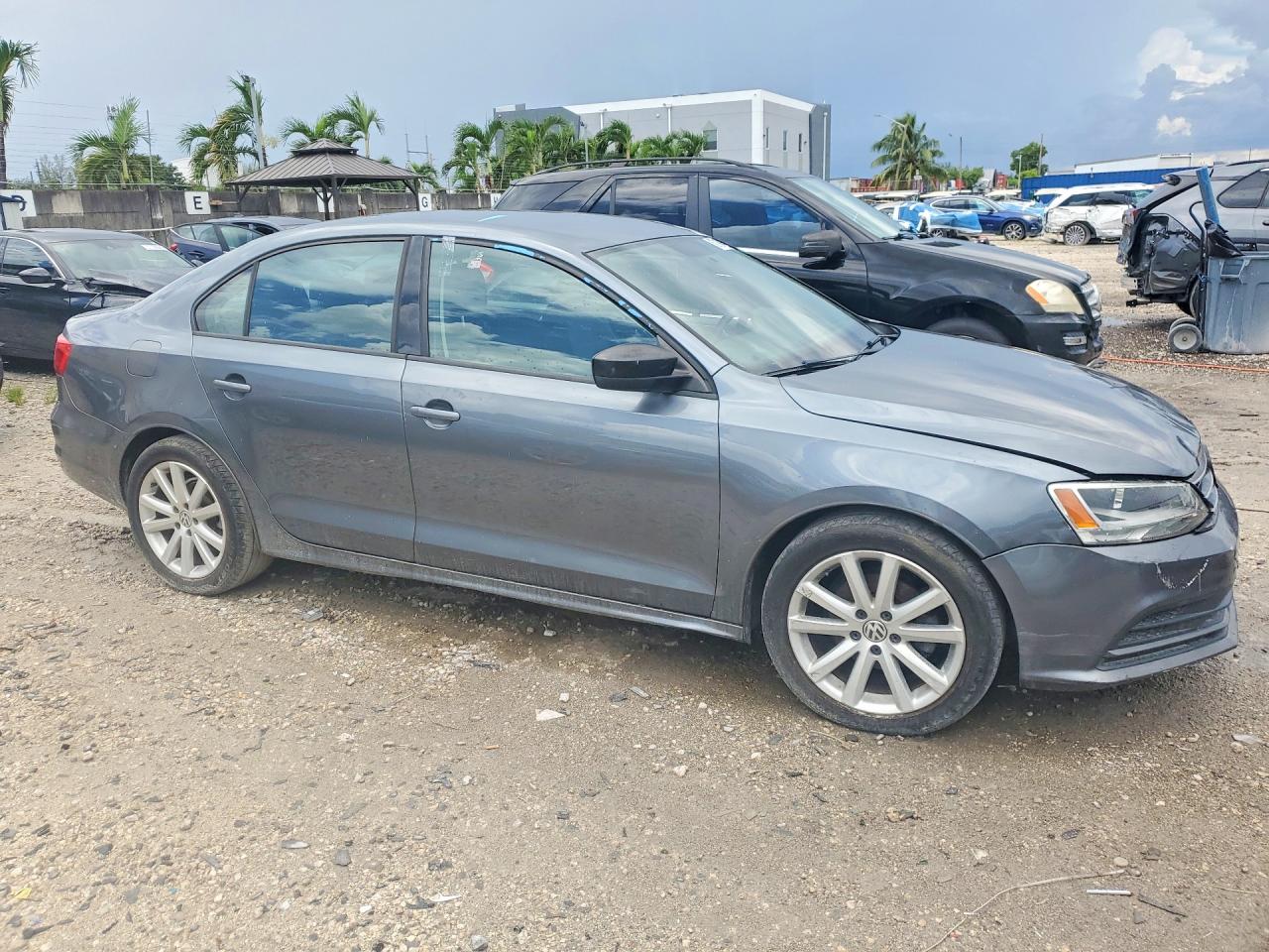 2015 Volkswagen Jetta Base Gray vin: 3VW2K7AJXFM213544