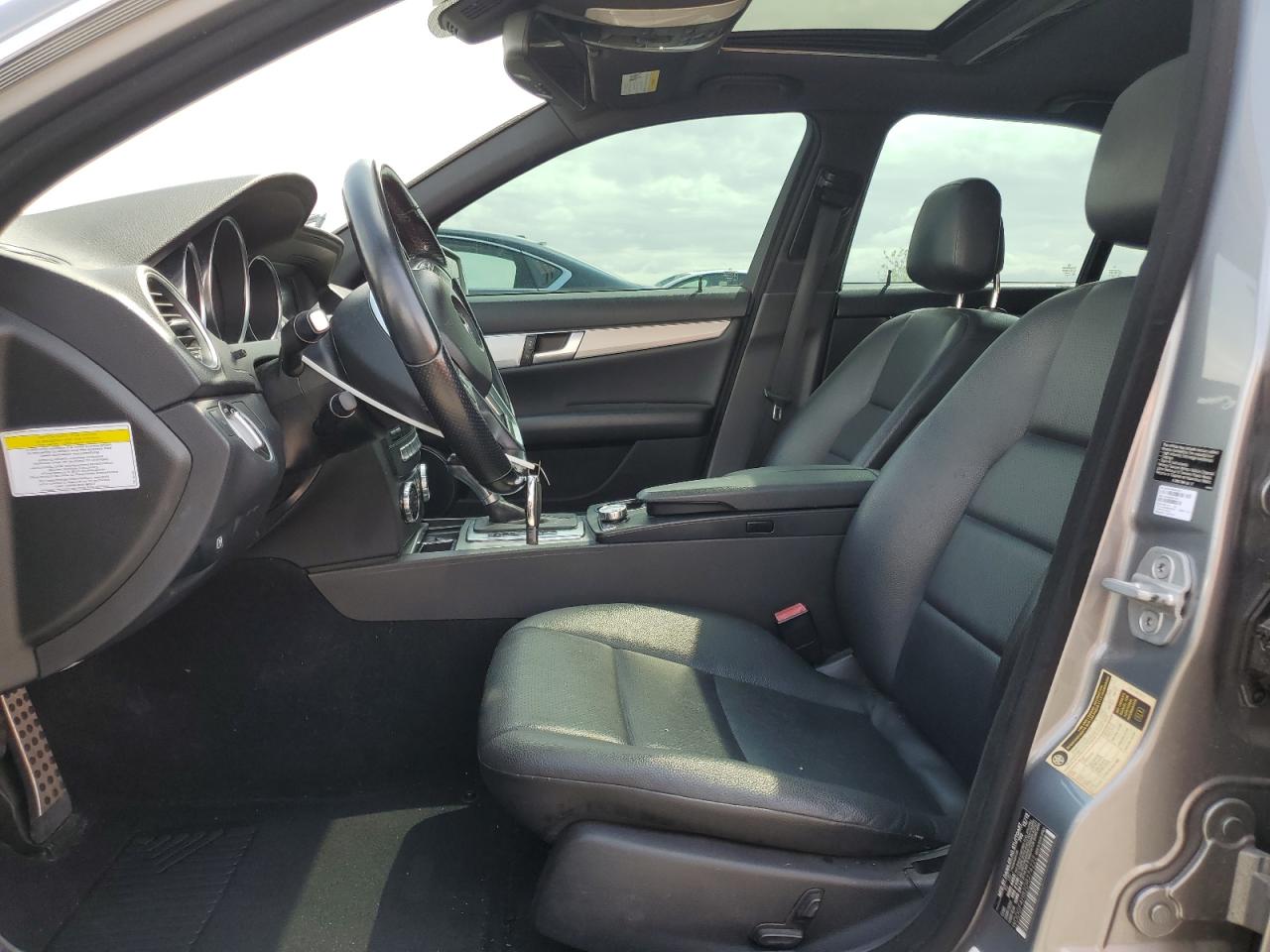 2013 Mercedes-benz C 250 Gray vin: WDDGF4HB2DR274222