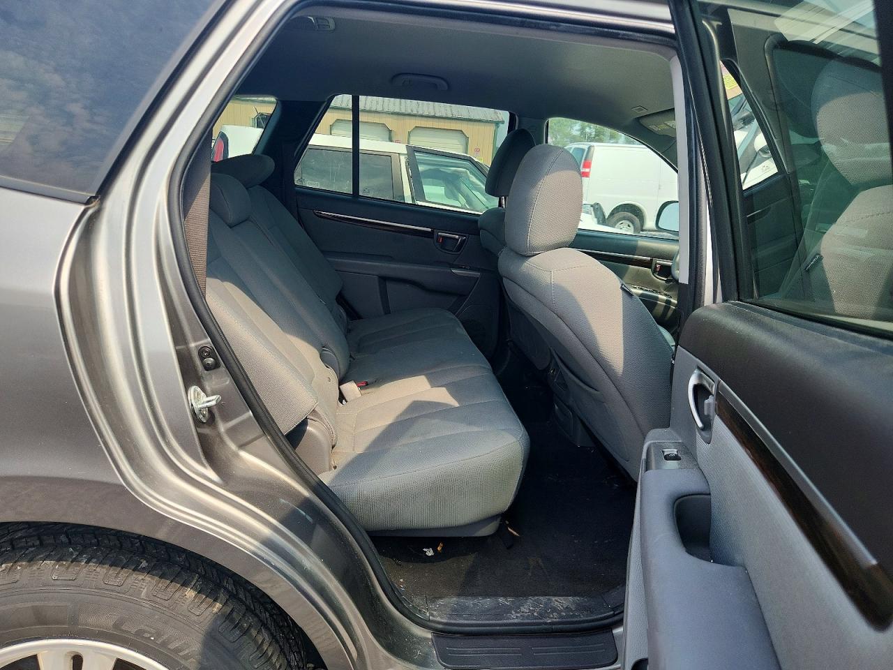 2012 Hyundai Santa Fe Gls Gray vin: 5XYZG3AB6CG122056
