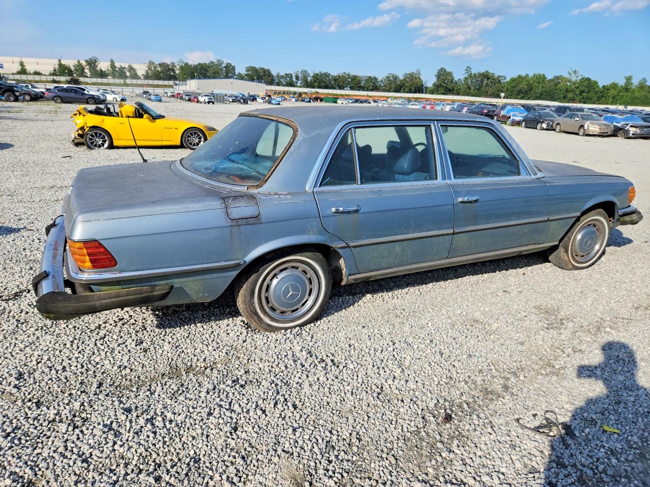 1975 Mercury 450 Sel Rwd 4.5 8 Gasoline Silver vin: 11603312036508