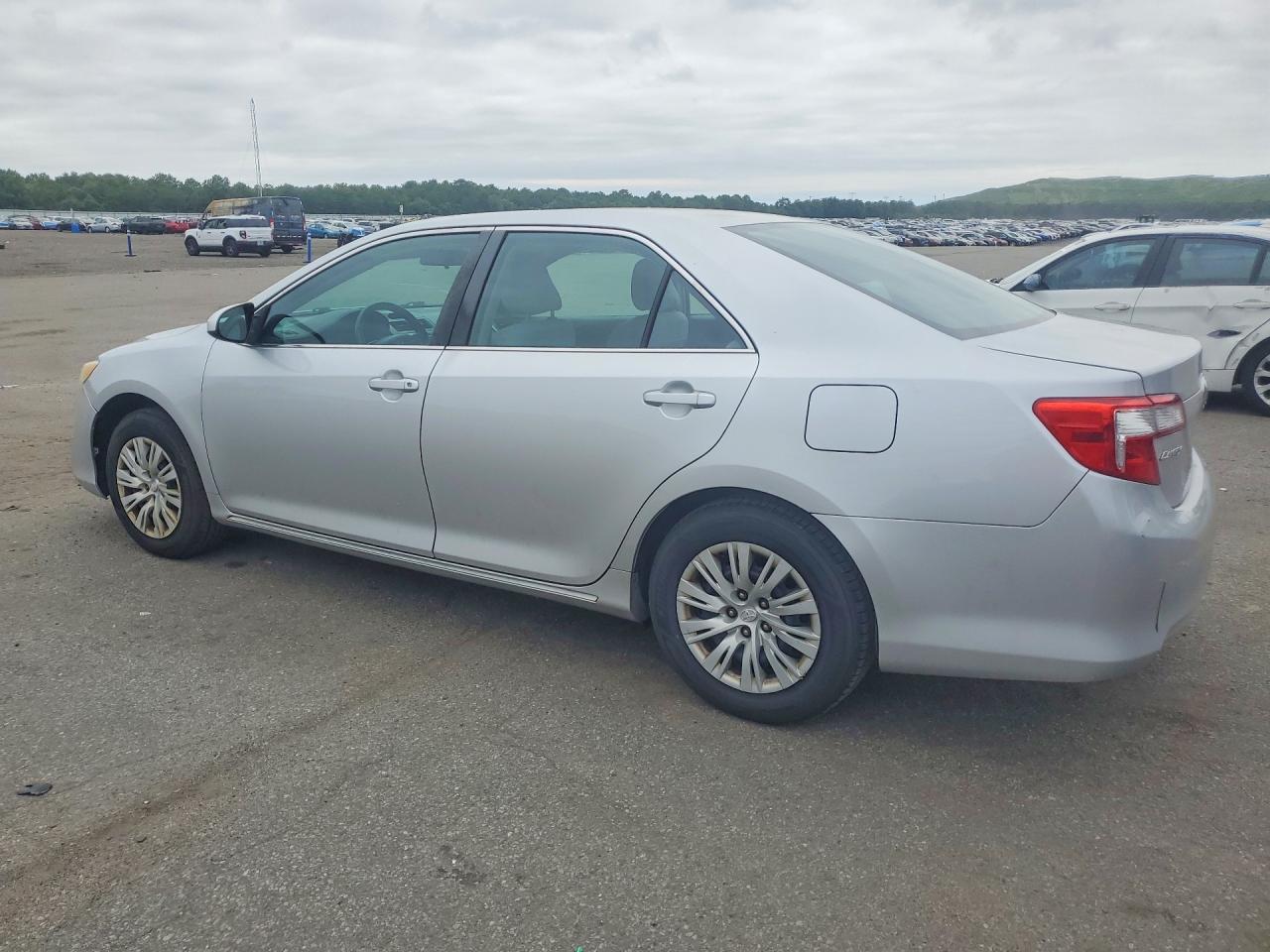 2013 Toyota Camry Le Silver vin: 4T4BF1FK7DR280196