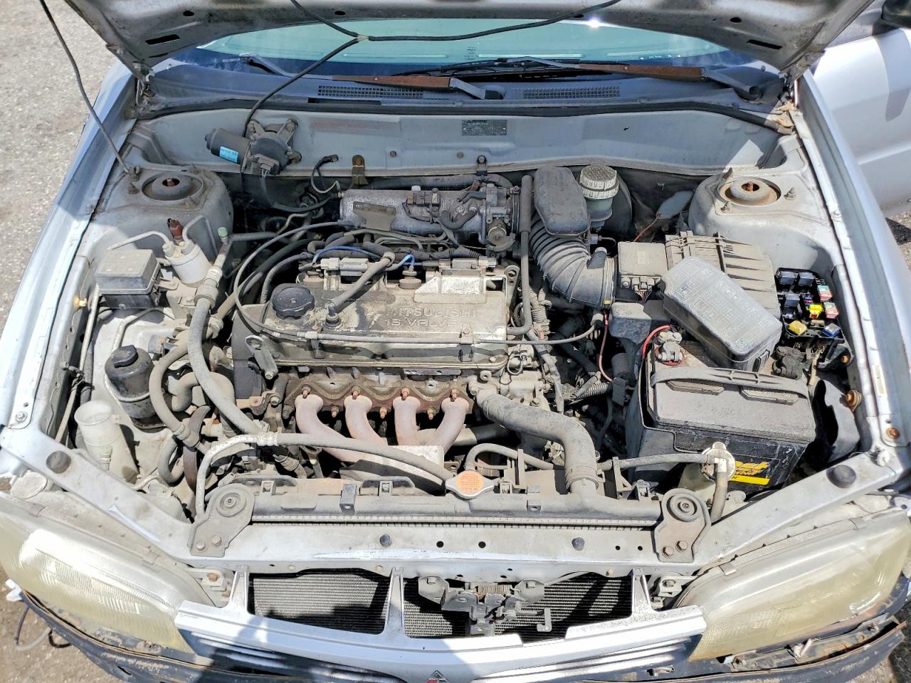 2001 Mitsubishi Mirage Es Silver vin: JA3AY26C51U042215