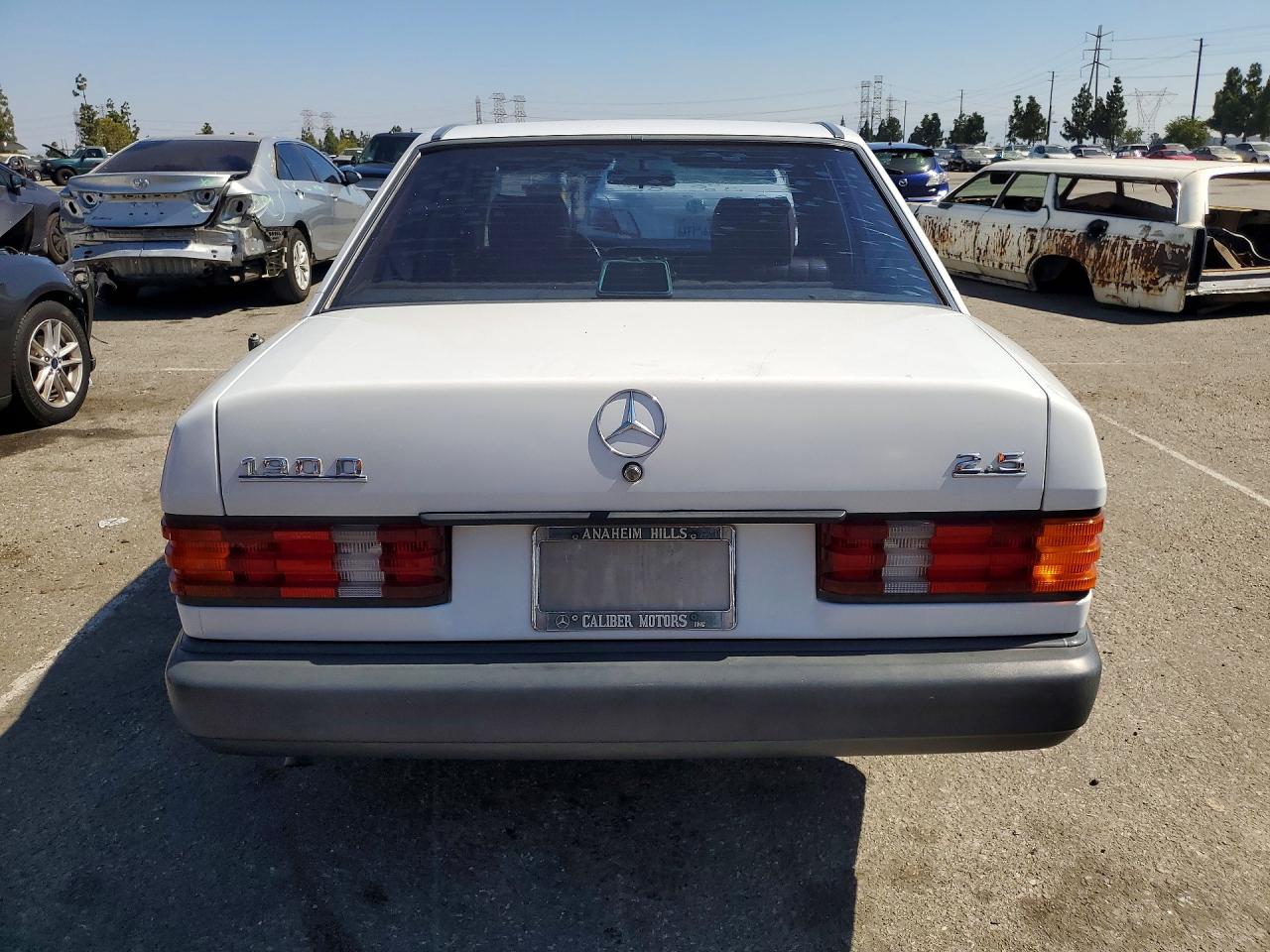 1988 Mercedes-benz 190 D 2.5 White vin: WDBDB26D4JF455030