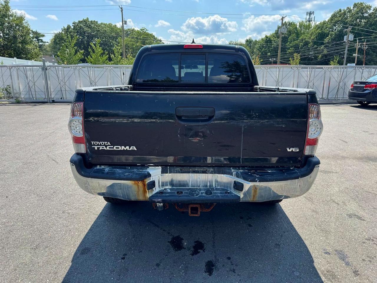 2015 Toyota Tacoma V6 Black vin: 3TMLU4EN3FM173207