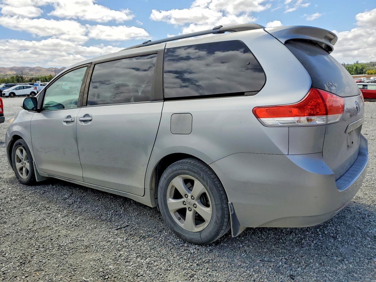 2012 Toyota Sienna Le Silver vin: 5TDKK3DC6CS216204