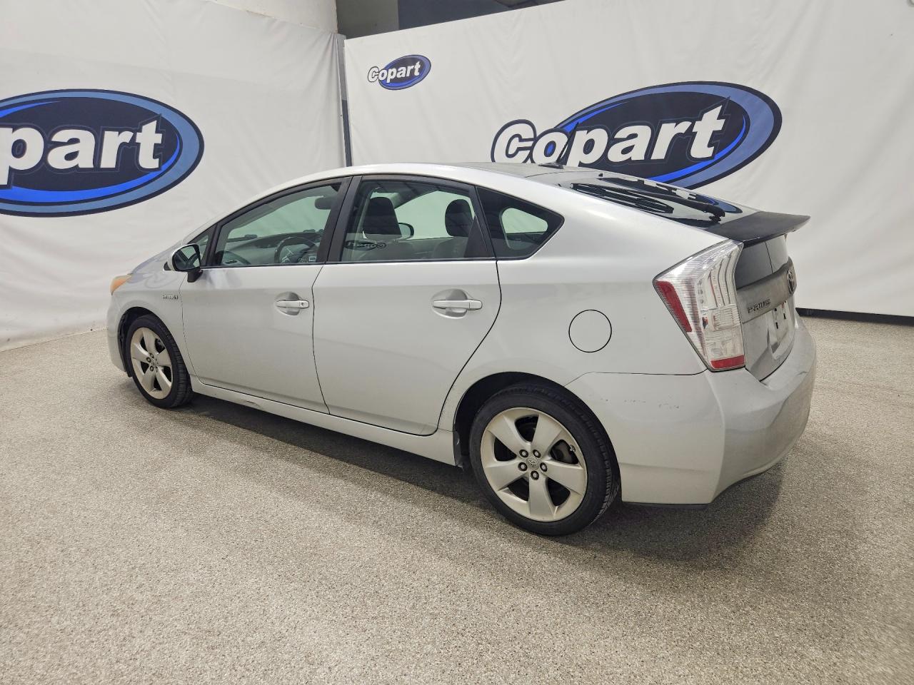 2010 Toyota Prius V Silver vin: JTDKN3DU5A1058268