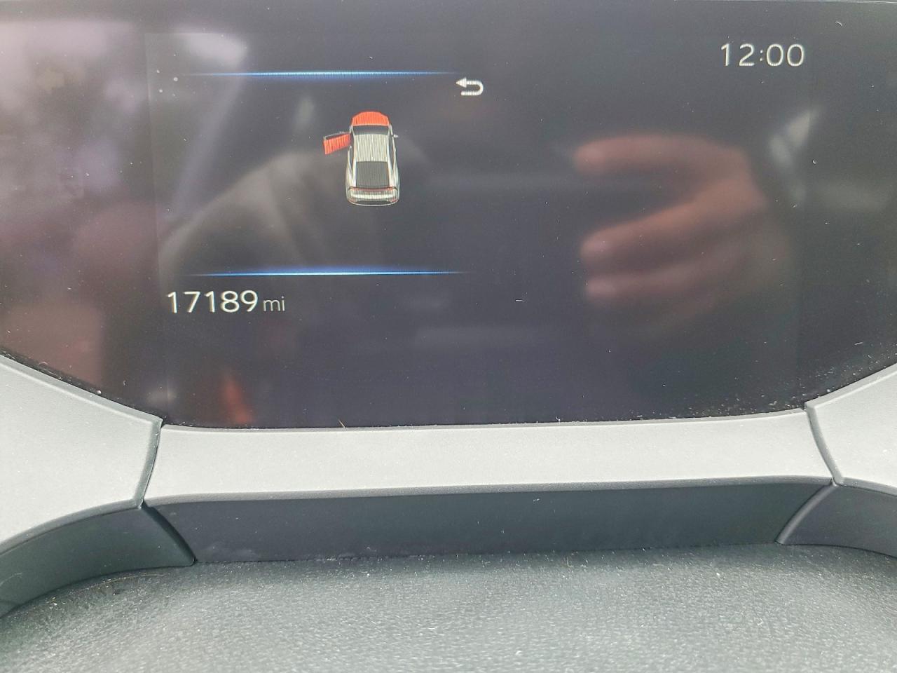 2025 Toyota Prius Le Gray vin: JTDACAAU4S3050369