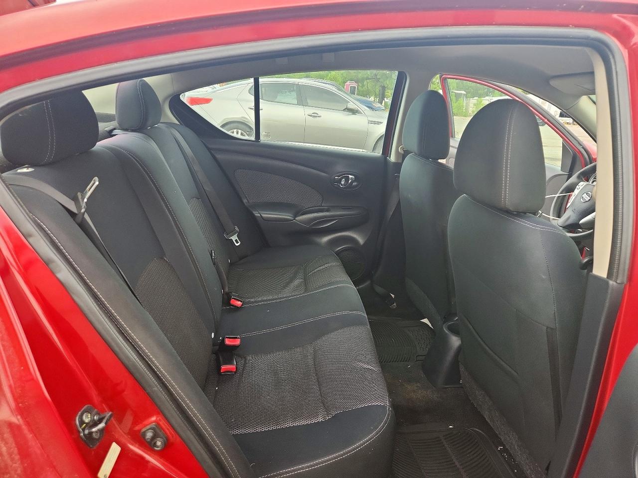 2015 Nissan Versa 1.6 Sv Red vin: 3N1CN7AP0FL933334