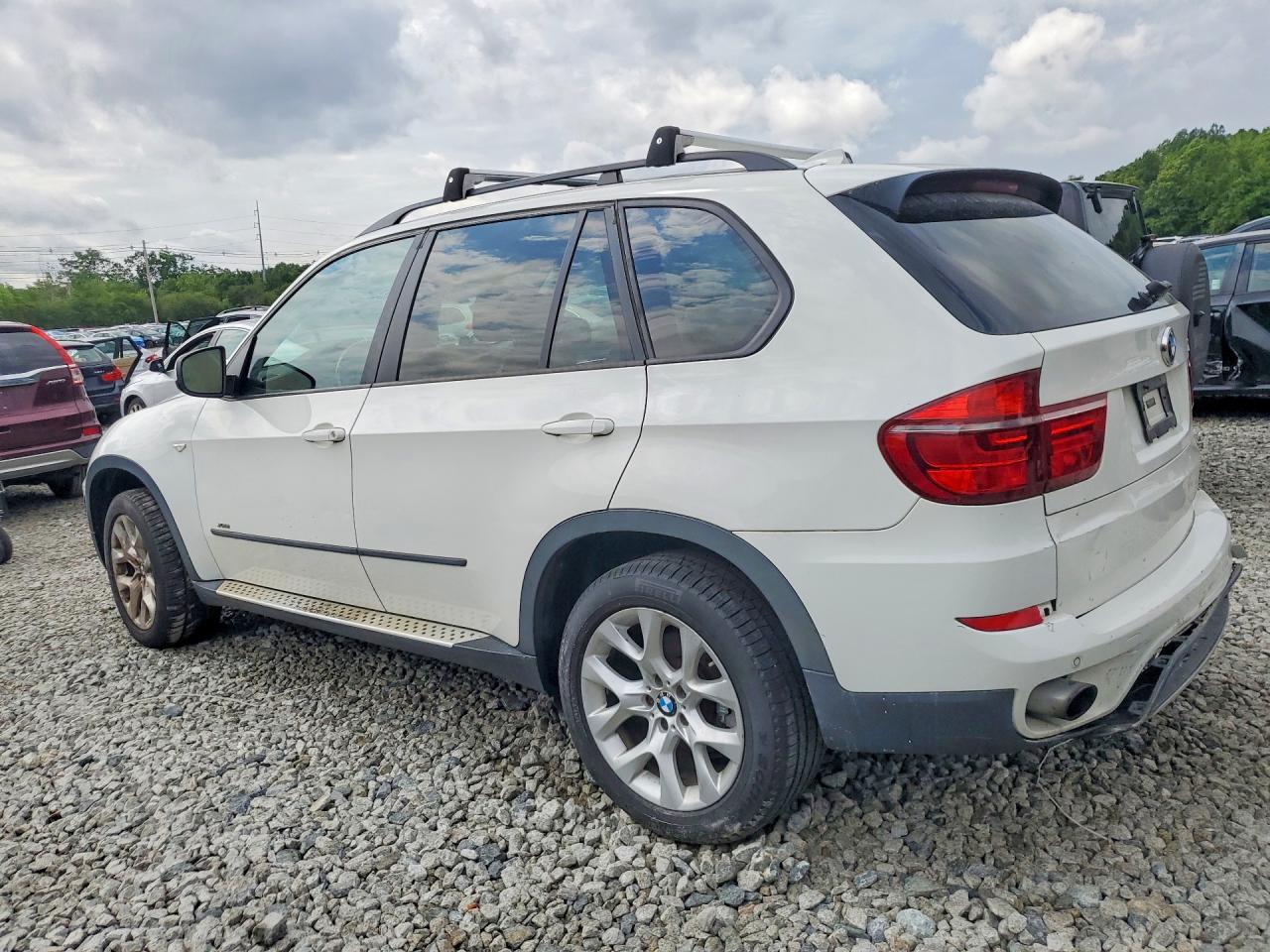 2013 Bmw X5 Xdrive35i White vin: 5UXZV4C54D0B17479