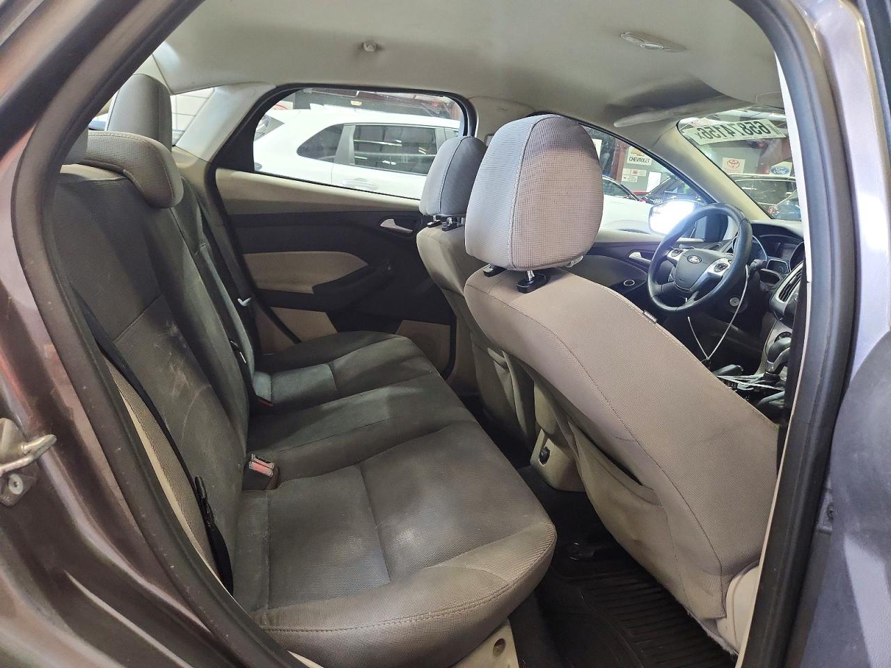 2014 Ford Focus Se Gray vin: 1FADP3F20EL454719