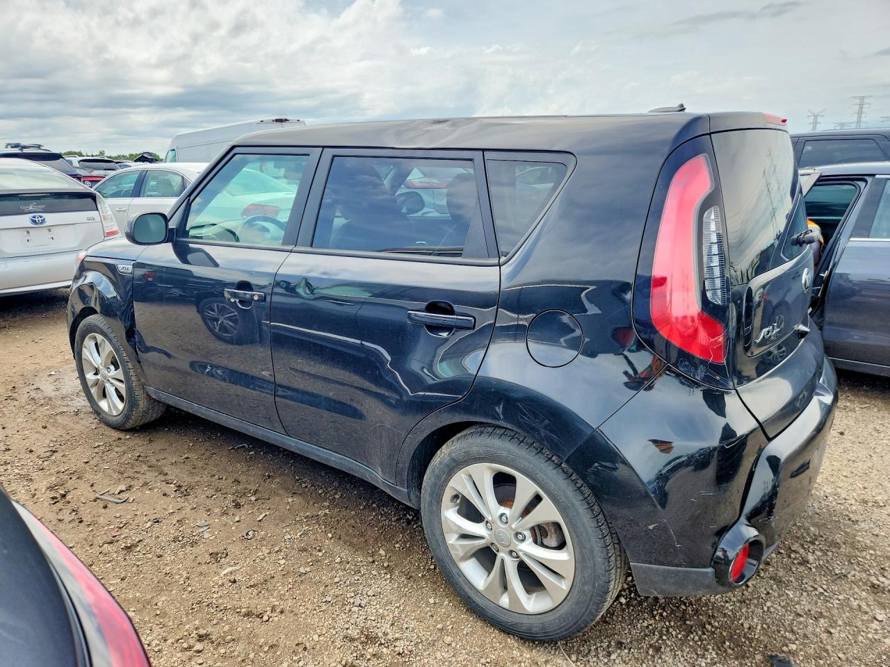 2016 Kia Soul + Black vin: KNDJP3A53G7830016