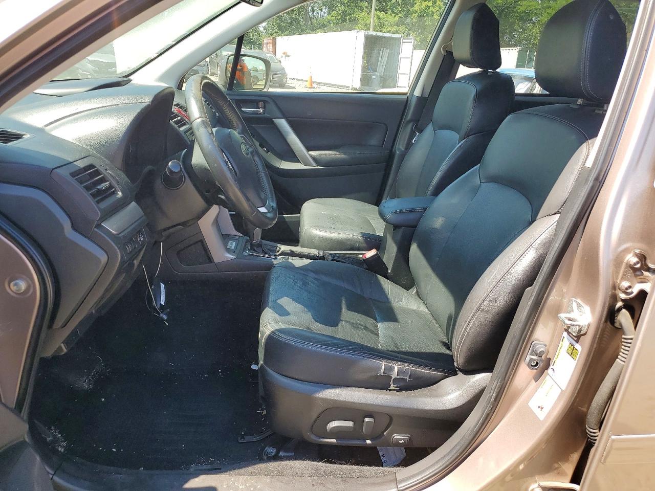 2015 Subaru Forester 2.5i Touring Brown vin: JF2SJAWC1FH461314
