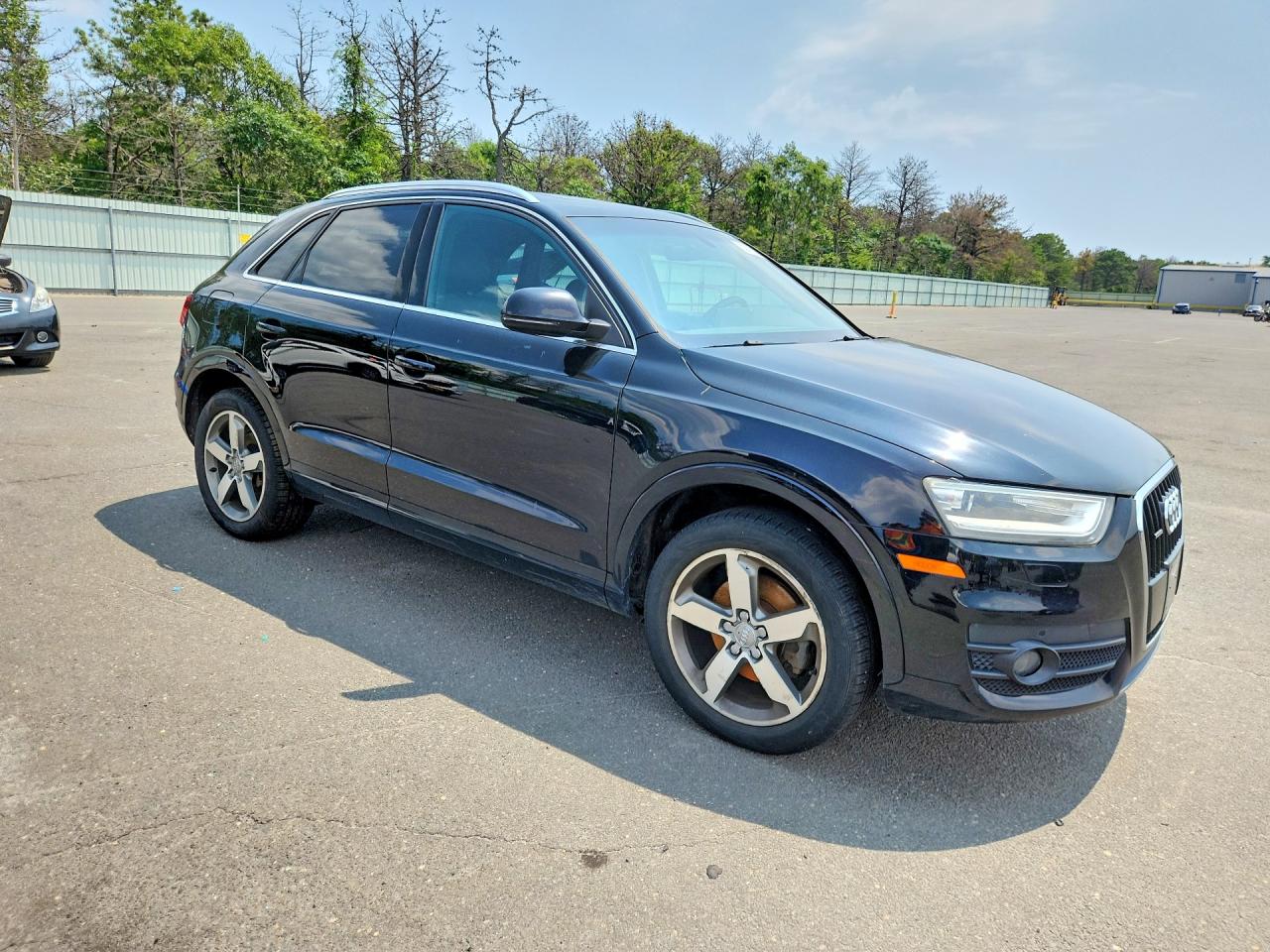 2015 Audi Q3 Prestige Black vin: WA1GFCFS1FR013300