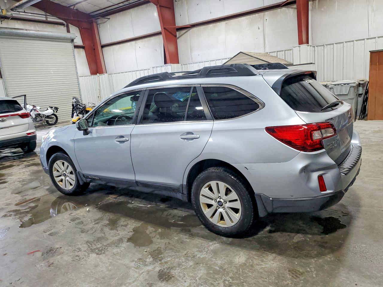 2015 Subaru Outback 2.5i Premium Silver vin: 4S4BSADC1F3332206